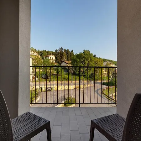 בית הארחה Laguna 3*