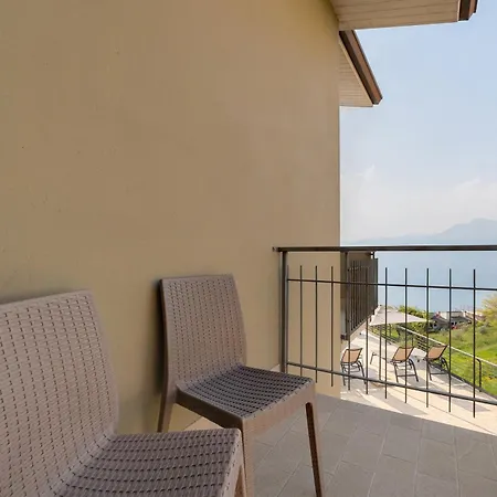 Laguna 3*