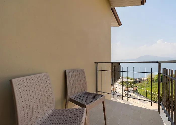 Laguna 3*