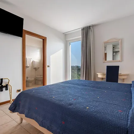 Laguna بيت ضيافة سان زينو دي مونتانا