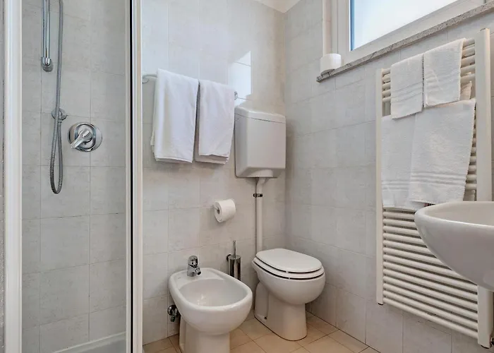 Laguna Guest house 3*