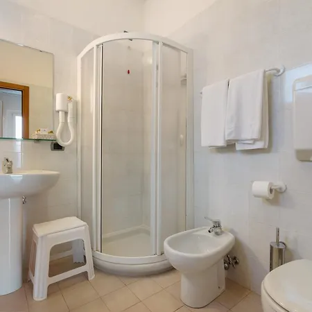 Laguna 3* San Zeno di Montagna